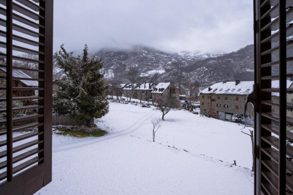 Hotel Farre D'Avall Barruera Exterior foto